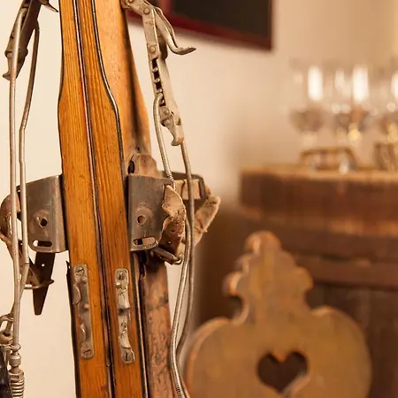 Neue Burg Szálloda Nauders