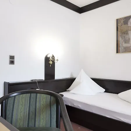 Hotel Neue Burg