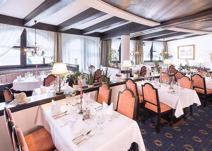 Neue Burg מלון נאודרס