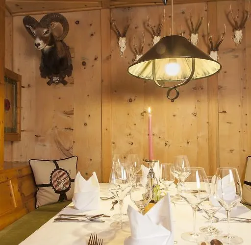 Neue Burg נאודרס